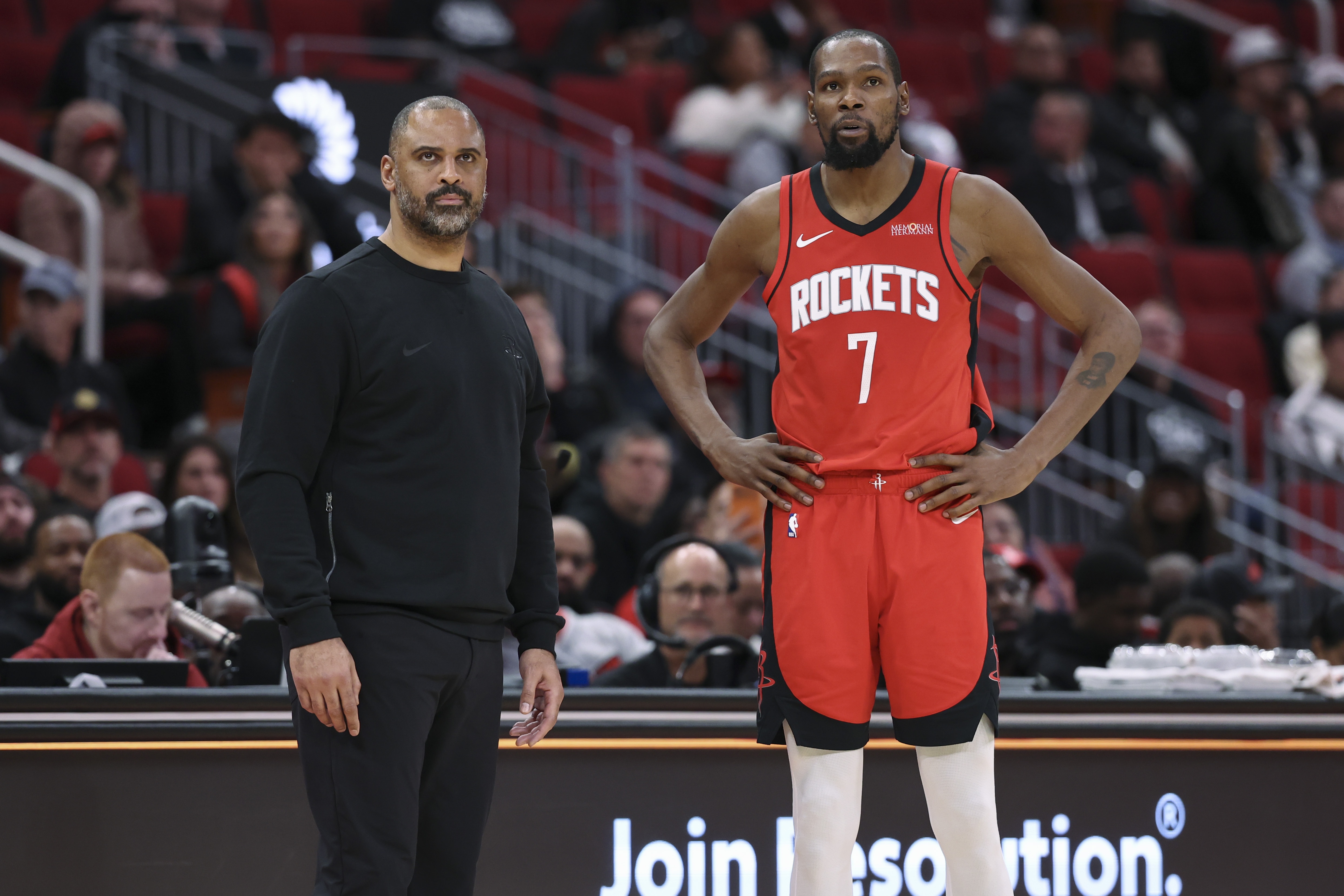 九游app下载-真不敢歇！37岁老将杜兰特背靠背两场共计出战85分钟 合砍68分